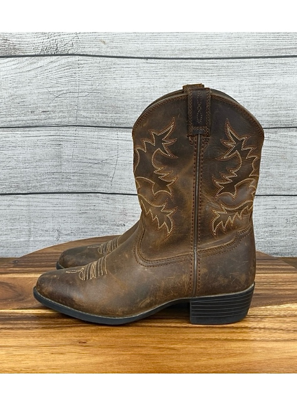Ariat Heritage Western Distressed Brown Leather R-Toe Ankle Boot Womens Size 5.5